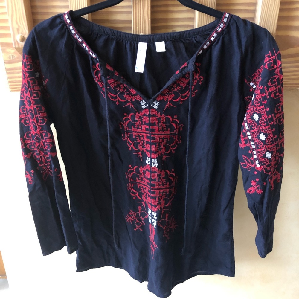 Alya Boho Embroidered Top